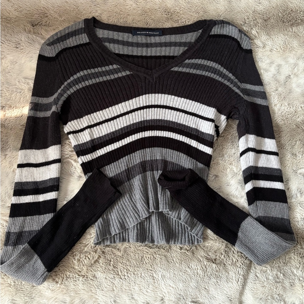 Brandy Melville Ribbed Knit Sweater in Black, Gray & White